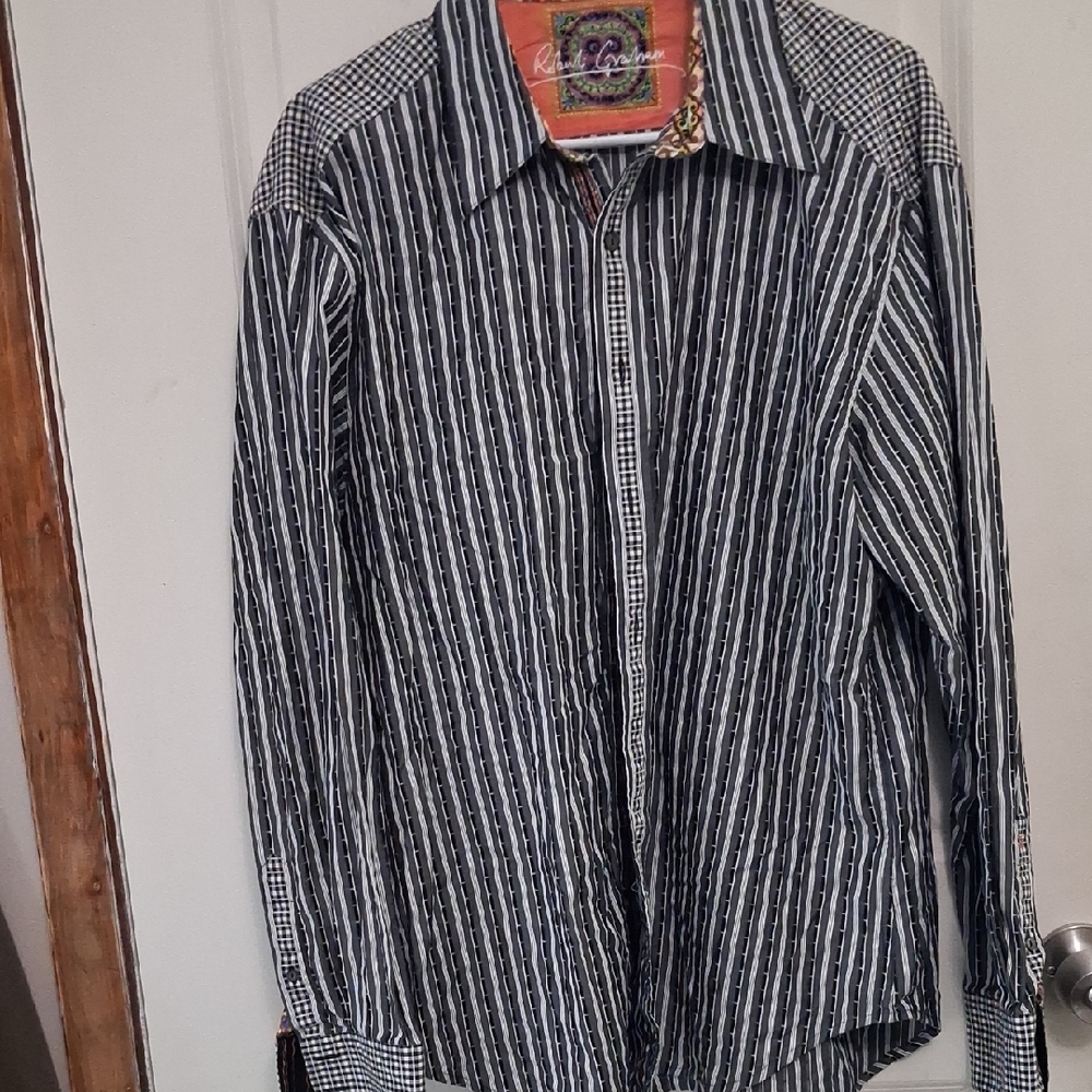 Robert Graham Black and White Casual Button Down Shirt